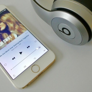 e iPhonel(f)BeatsҲ^